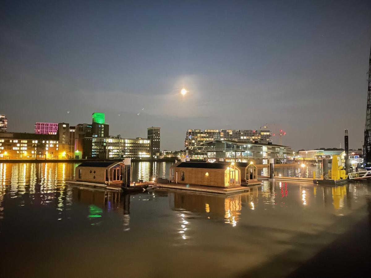 Wikkelboat Nr2 At Floating Rotterdam Rijnhaven Hotel Exterior photo
